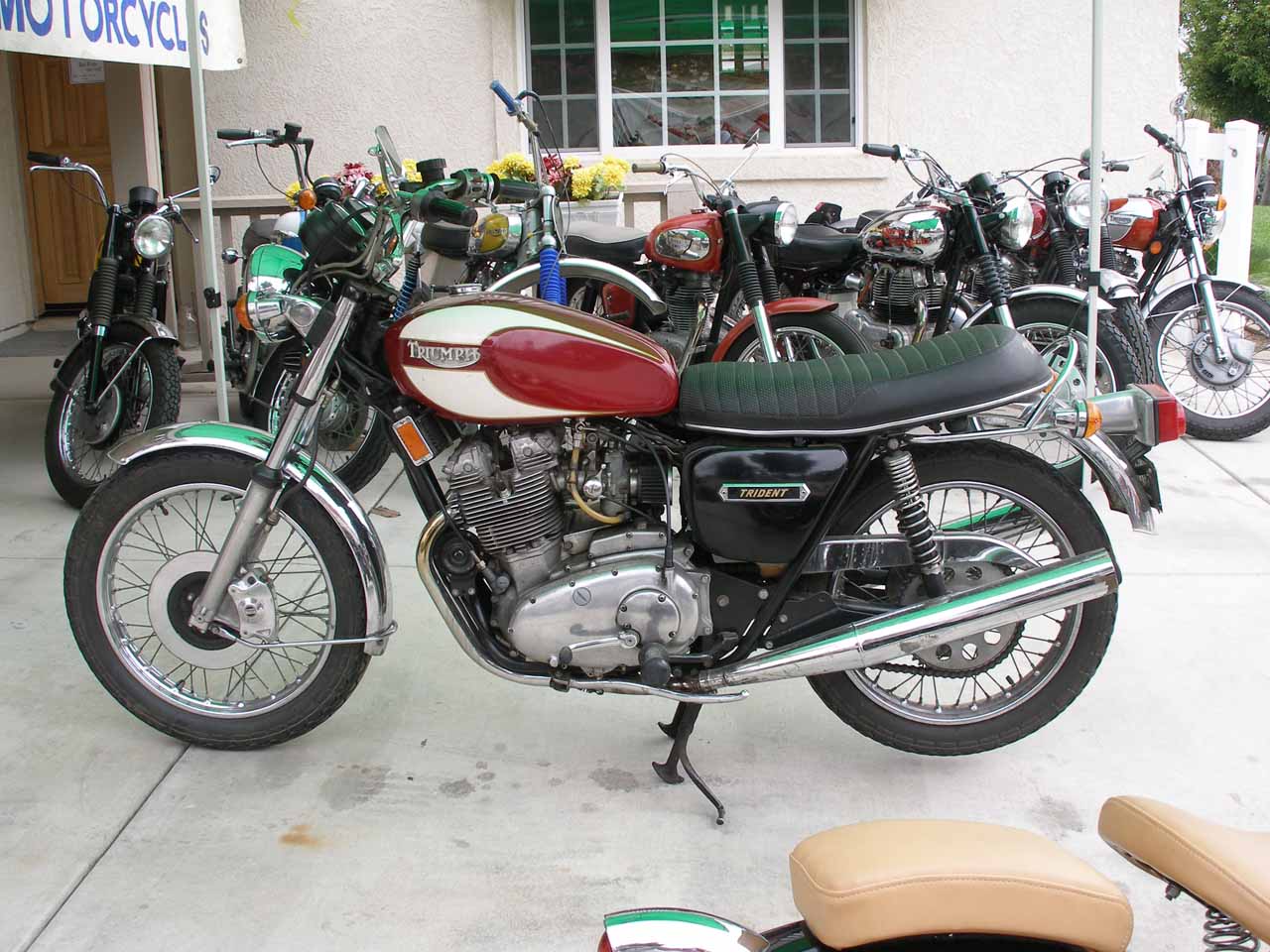 trident 750 triumph